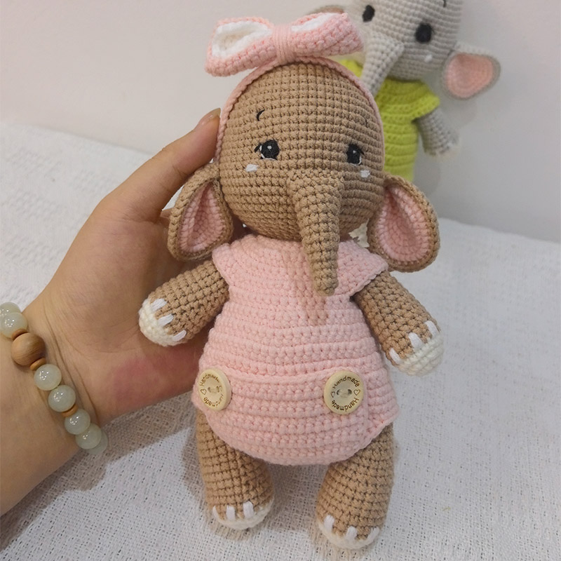 Handmade Crochet Elephant Coup - đánh giá và giá Baby Nursery Games
